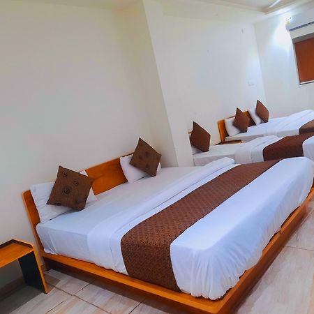 Hotel Nova Pride Rajkot Extérieur photo